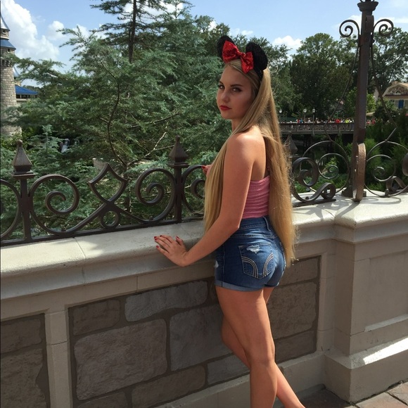 Meet your Posher, Reese - Picture 6 of 7